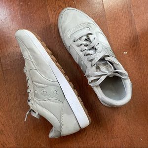 saucony jazz original in gray camo